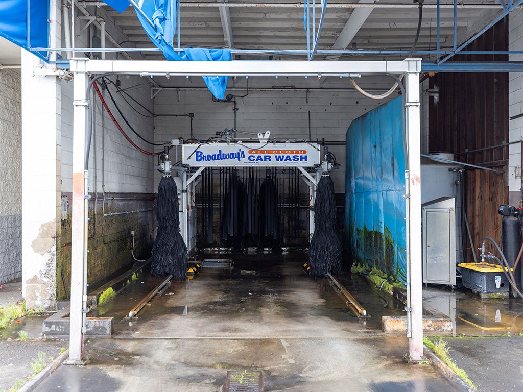 Broadways Car Wash at Huntington Beach Mazda